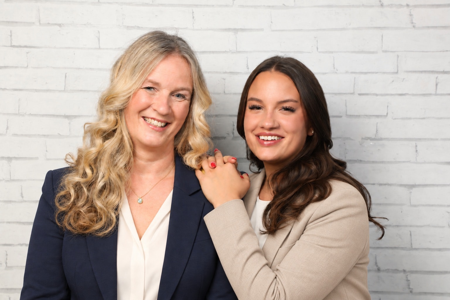 Annika Bains und Cornelia Bains-Terschawetz – TBT Immobilien Verwaltung
